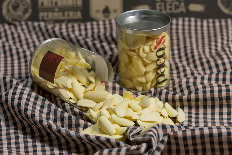 Garrofetes del Papa en un pot de vidre